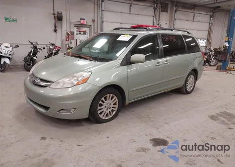 2008 Toyota Sienna Limited z USA, uszkodzony, nr VIN 5TDBK22C68S017979